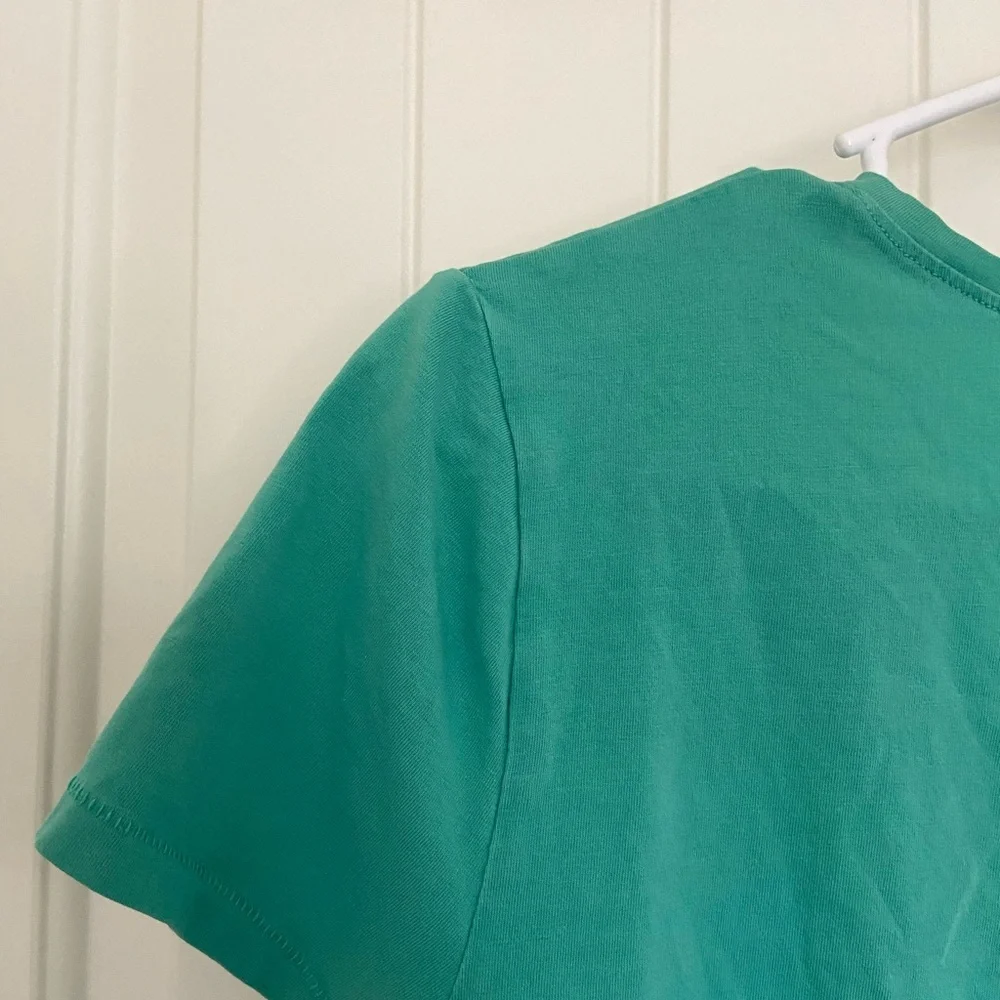Tommy Hilfiger women’s‎ logo jewel v-neck teal shirt large